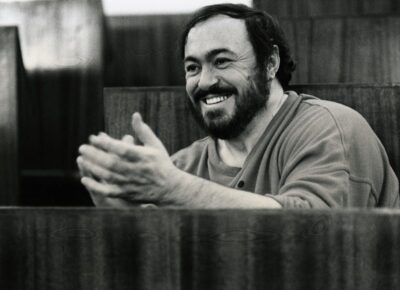 Luciano Pavarotti credits Primo Gnani 1987