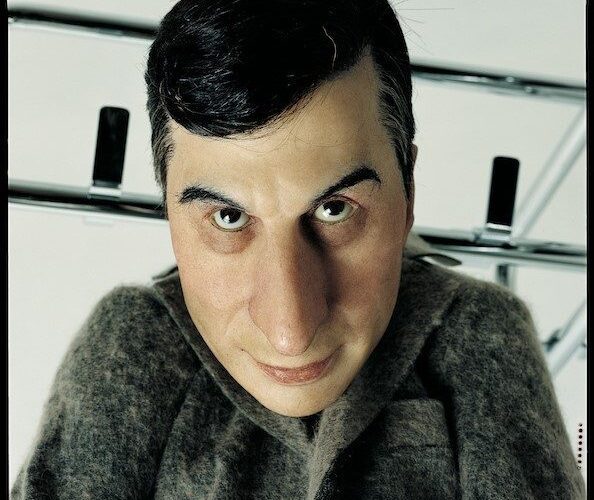 Maurizio Cattelan, La rivoluzione siamo noi, 2000 (dett.)
