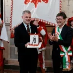 Chiavi-della-Citta-di-Firenze-allimprenditore-Andy-Bianchedi